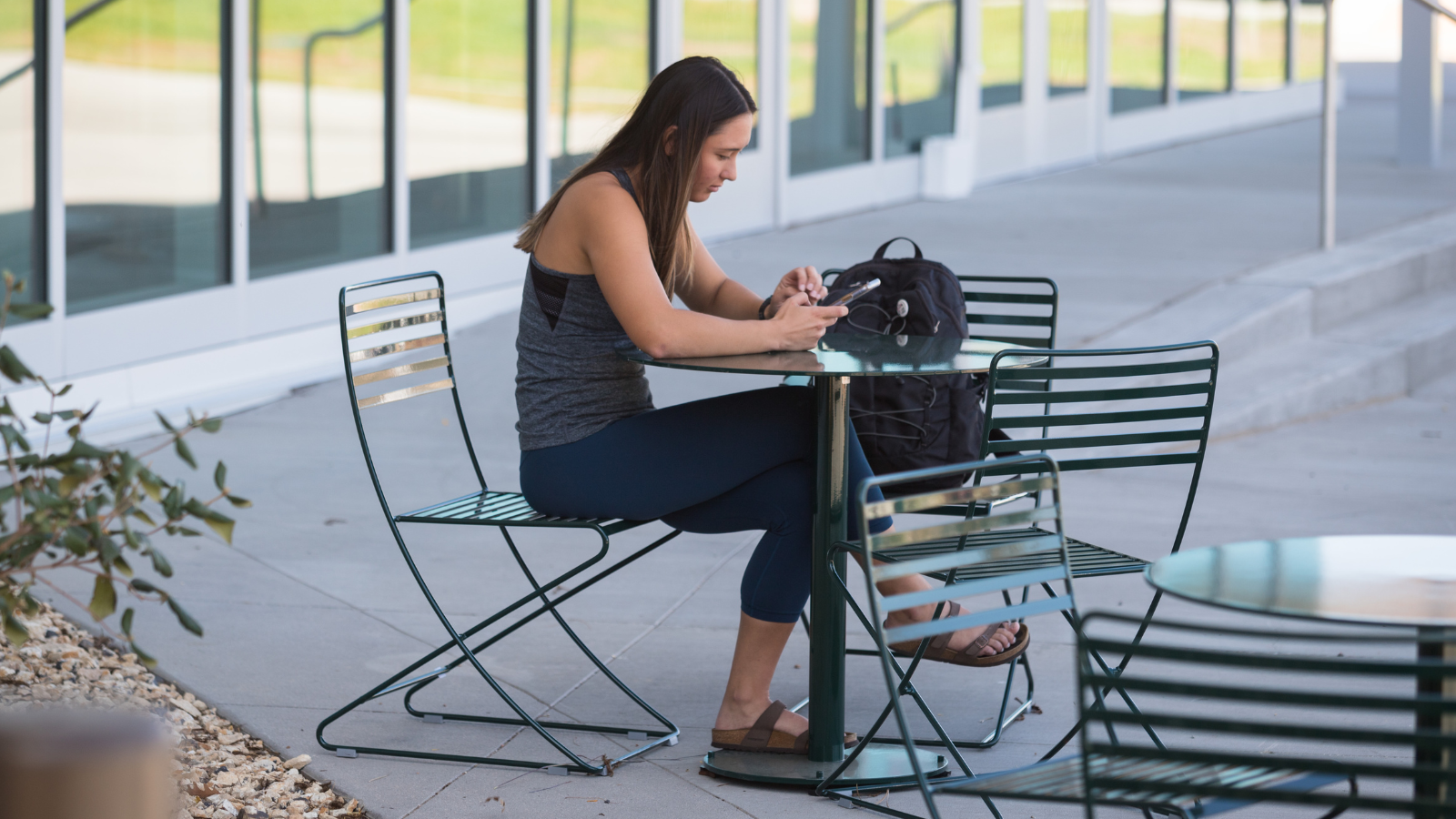 Student reviewing the Pre-Orientation Checklist